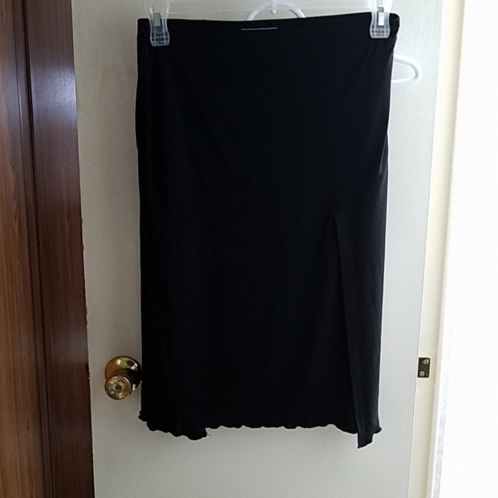 Skirt knee length